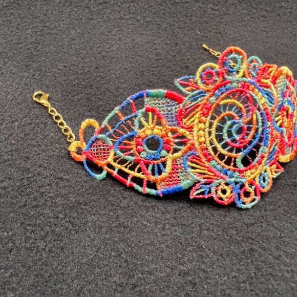 Homemade Multicolored Lace Bracelet - Picture 3 of 7